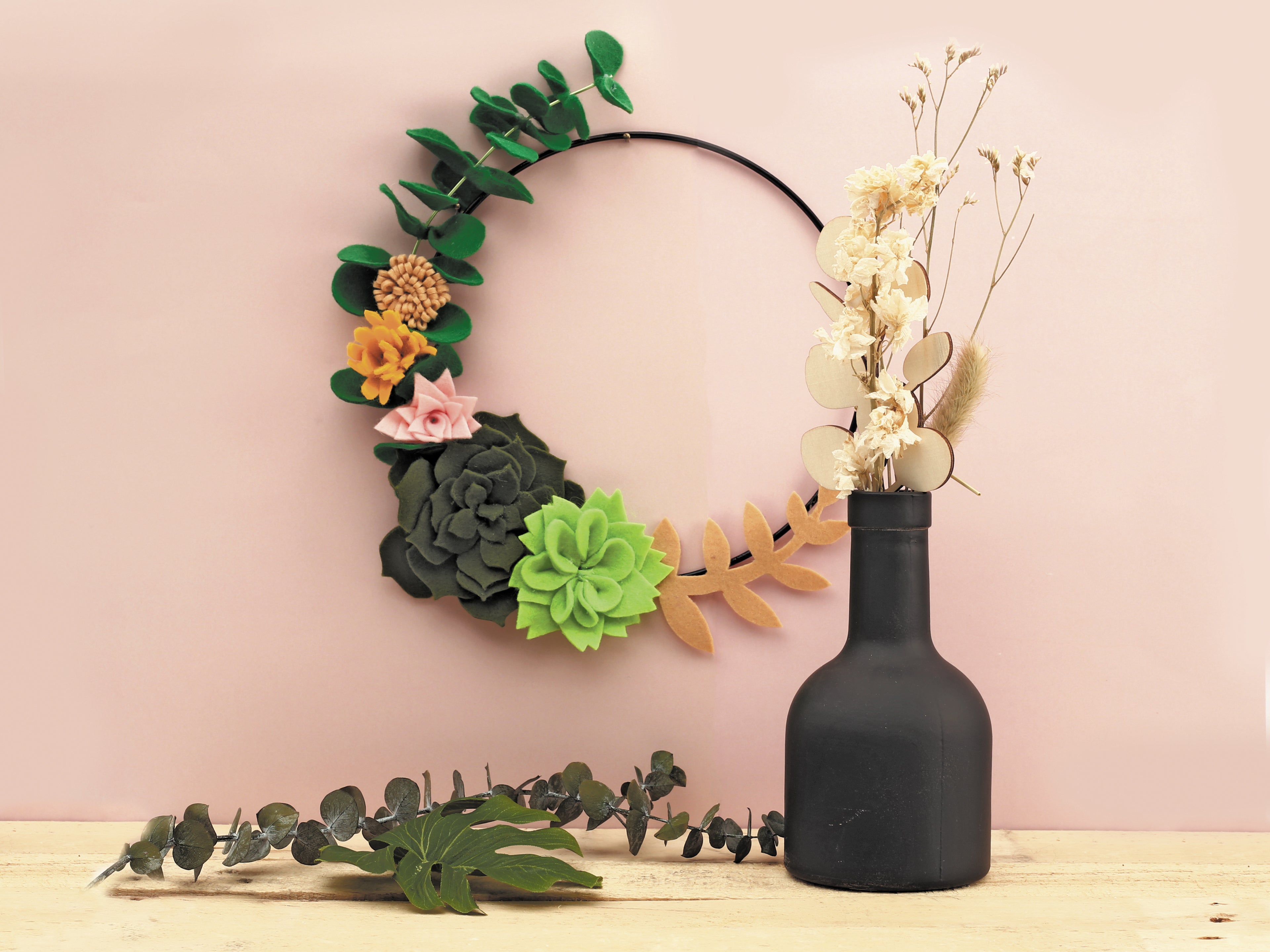 DIY viltset – Krans met vetplanten